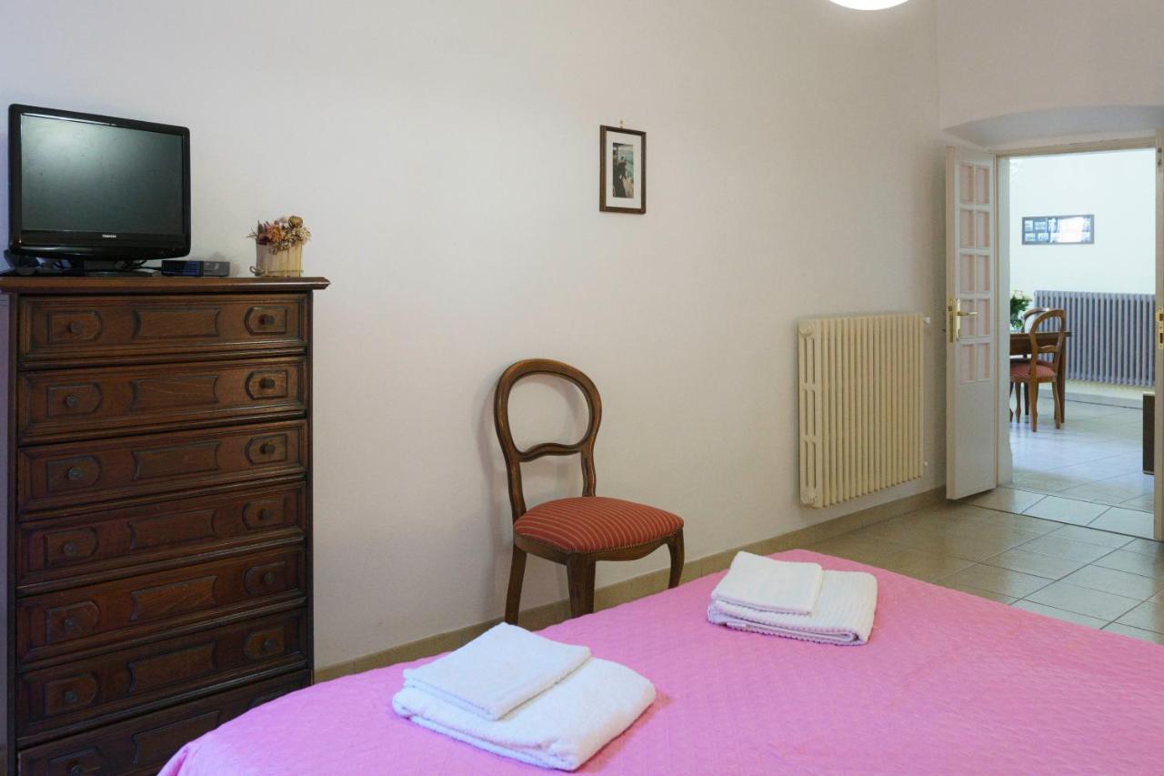 Appartamento Piazza Santa Maria Nuova Viterbo Bagian luar foto